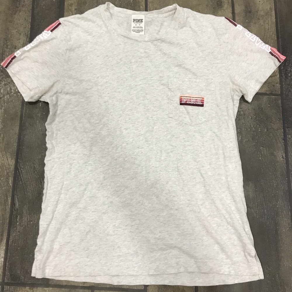 Victoria’s Secret Pink t-shirt